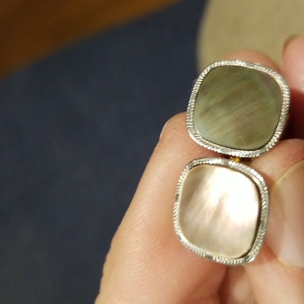 Cufflinks